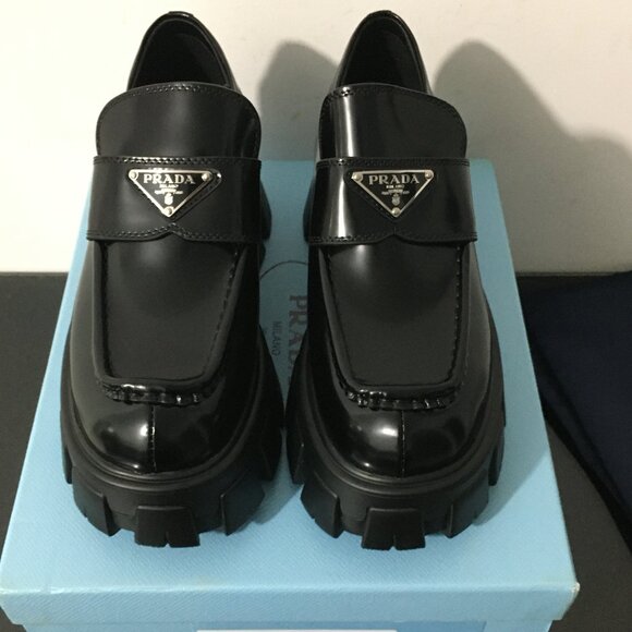 Prada Women's Black Loafers - Picture 5 of 5